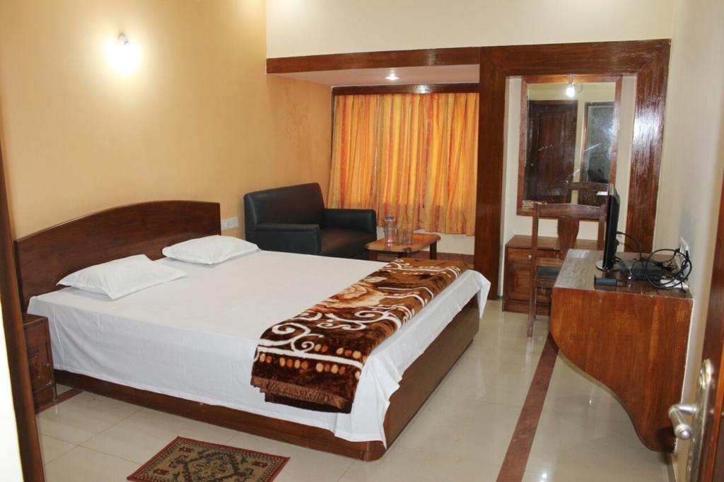 Marina Beach House Hotell Puri Exteriör bild